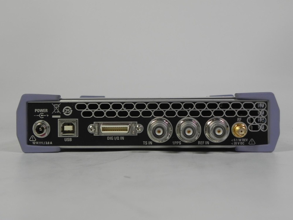 ROHDE & SCHWARZ SFC-U USB Compact Modulator Test Signal Generator