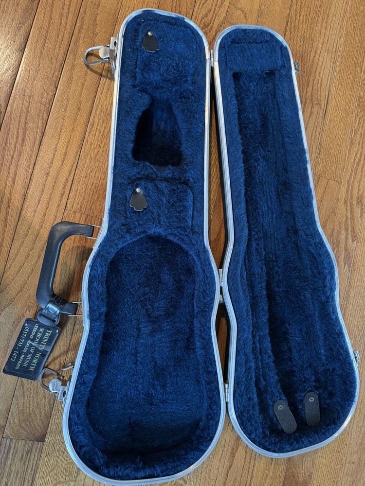 SKB 1/2 Size Violin Case