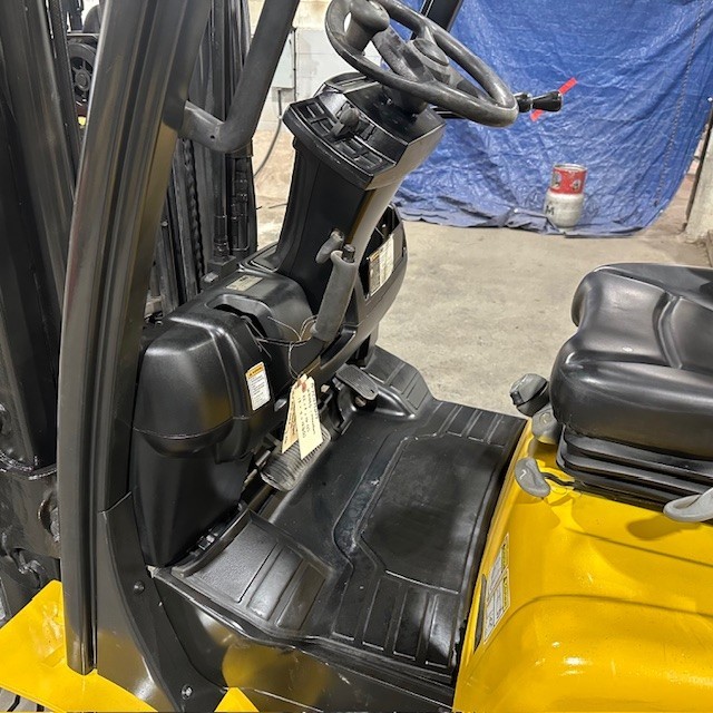 2018 Yale GLC080VX 8000lb Used Forklift Triple Mast Sideshift LP Gas 7186 Hours