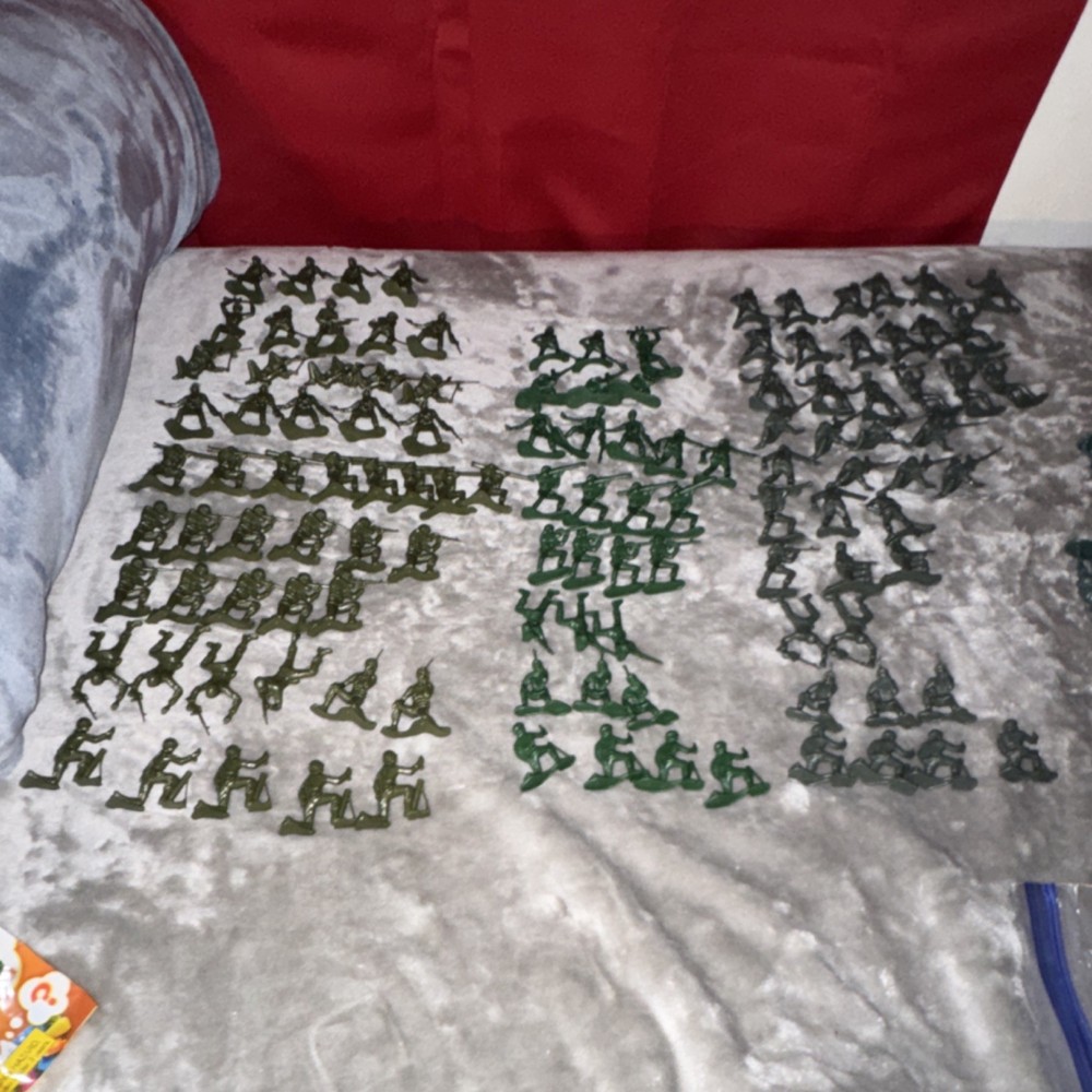 green plastic armymen lot