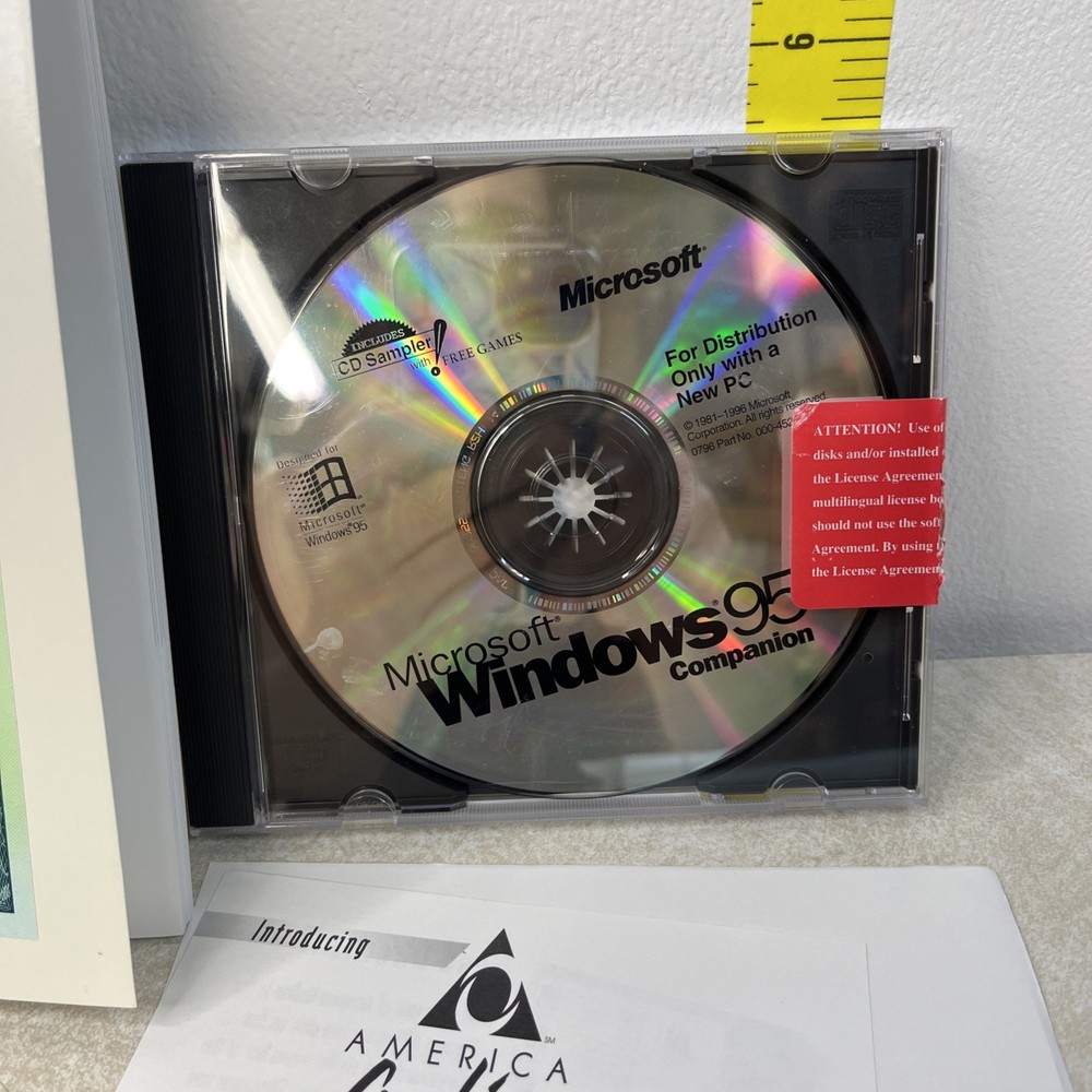 Vtg. Microsoft Windows 95 Book -Disc Used