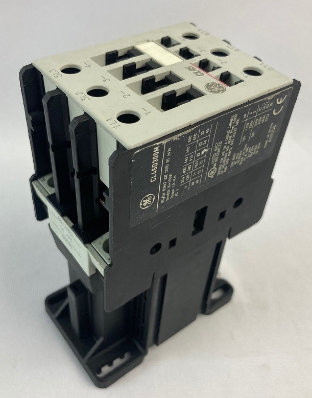 General Electric CL45D300M Contactor