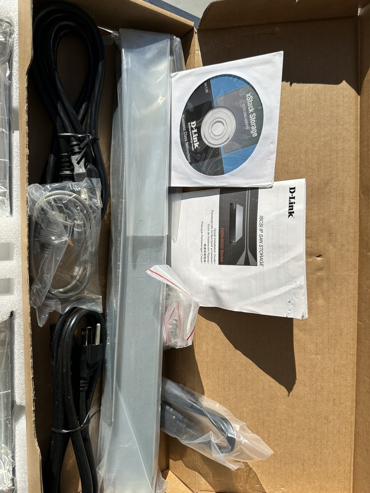 D-Link DSN 6110 HA-Capable 4x1 GbE or 2x10 GbE iSCS SAN Array