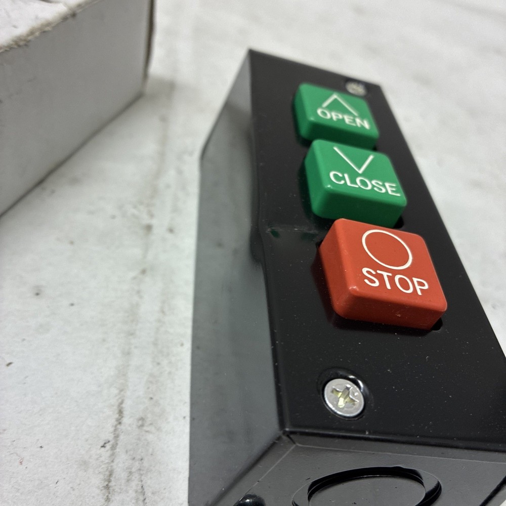 Metal Three Button Interior Wall Surface Mount Control Station