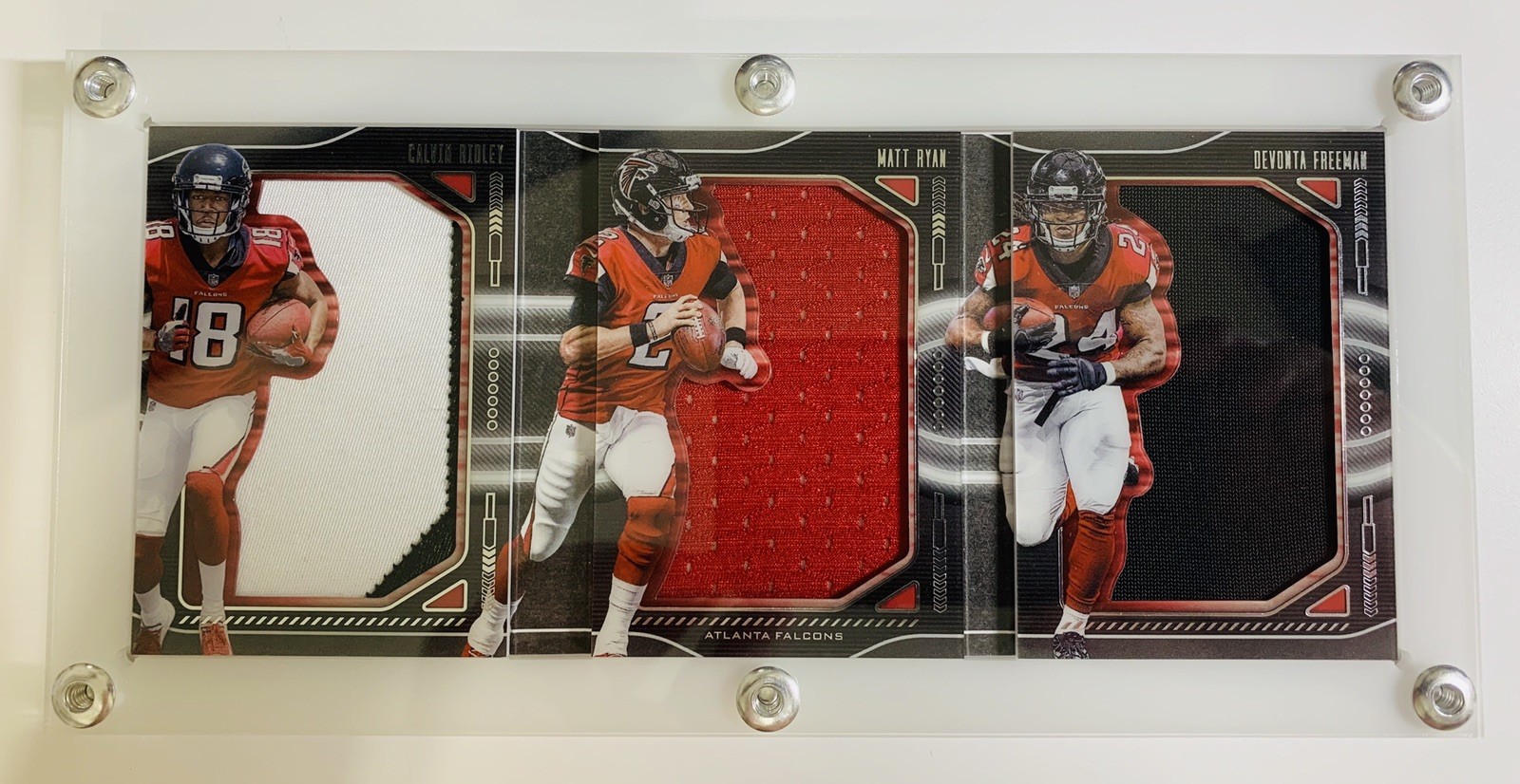 Tri-Fold Vault / Nexus Playbook Panini NT Football / Hockey Booklet Display Case