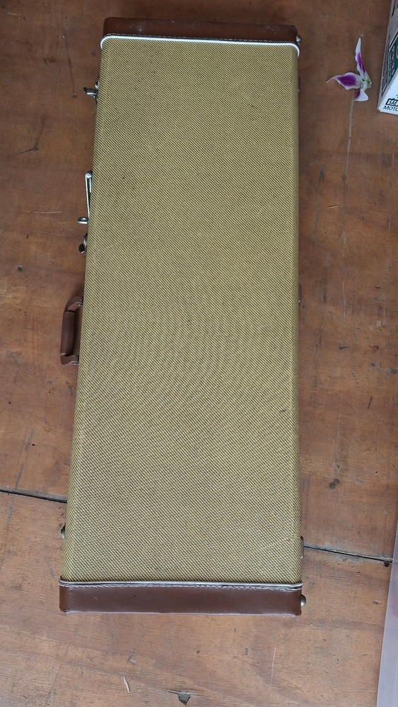 TKL Performer Rectangular Electric Guitar Hardshell Case tweed finish w lock 40"