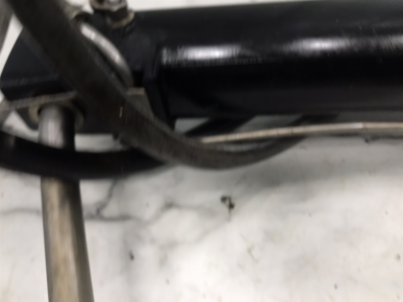 Mercury marine MerCruiser Alpha Bravo trim tilt lift hydraulic cylinders NO SALT