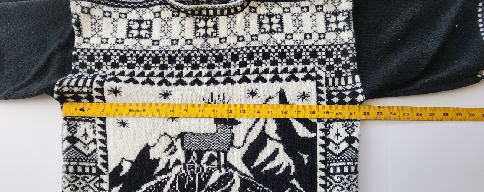 Vtg 90s SML Sport Nordic Stag Mountain Black and White Crewneck Knit Sweater - L