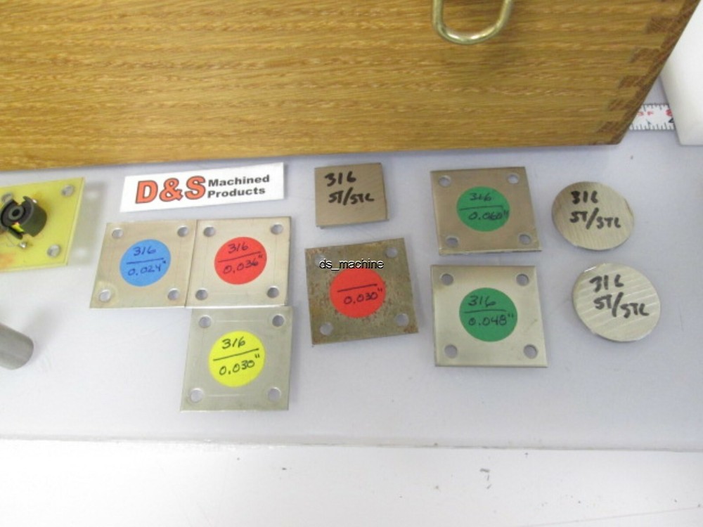 High Precision Proximity Switch Testing Rig with Various Metal Samples and Case