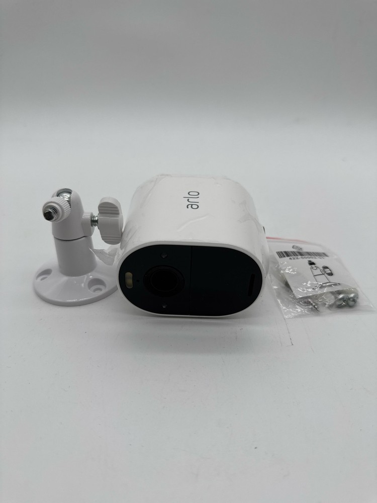 (BROKEN) Arlo VMC2030W-100NAS Essential Spotlight Security Camera
