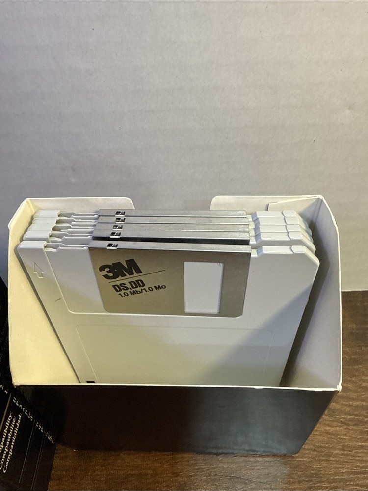 MAXELL MF2HD Micro Floppy Disk 8 total High Density Double Sided 3 1/2 OPEN BOX