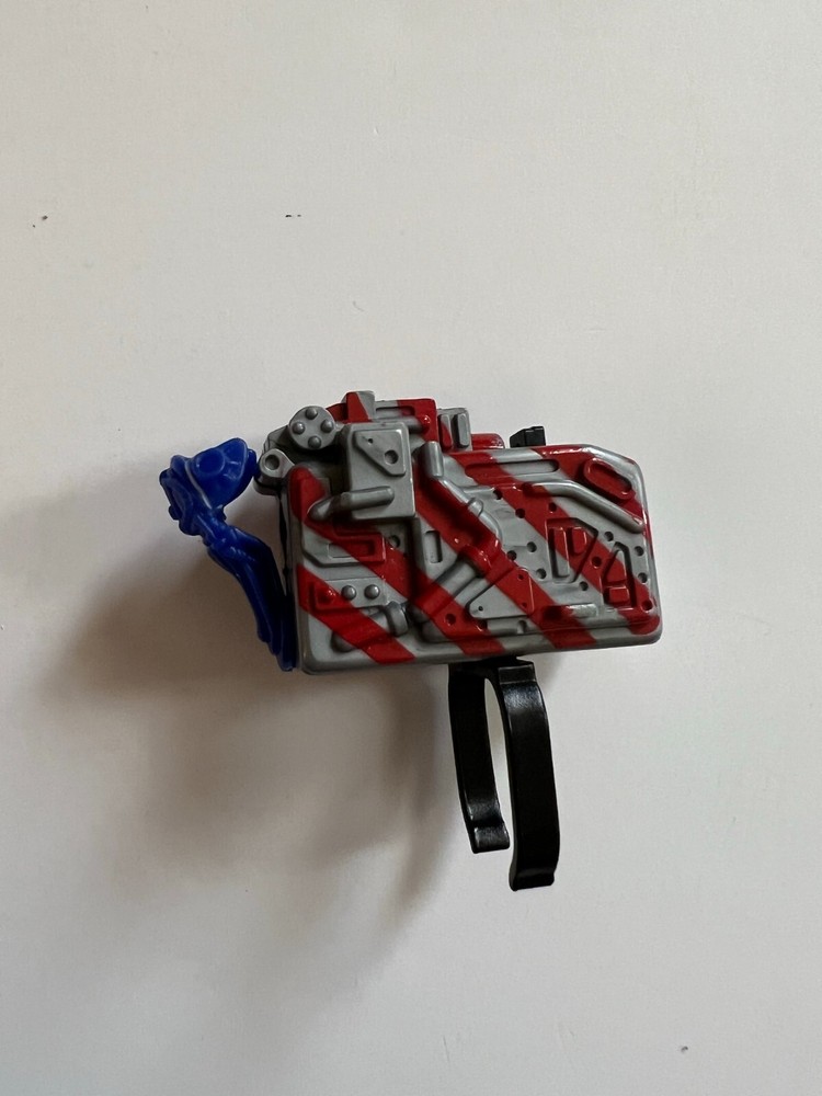 1992 Kenner Batman Returns Penguin Commandos Missile Launcher Backpack Part