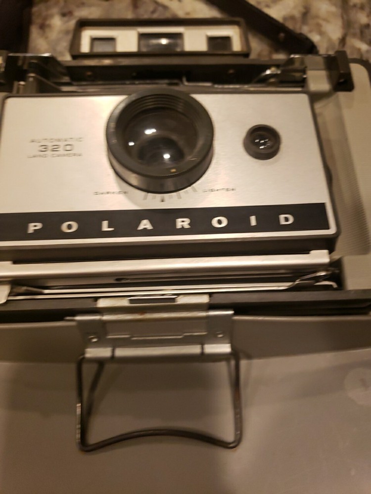 Vintage Polaroid Automatic 320 Land Camera w/ Case Unknown If Working