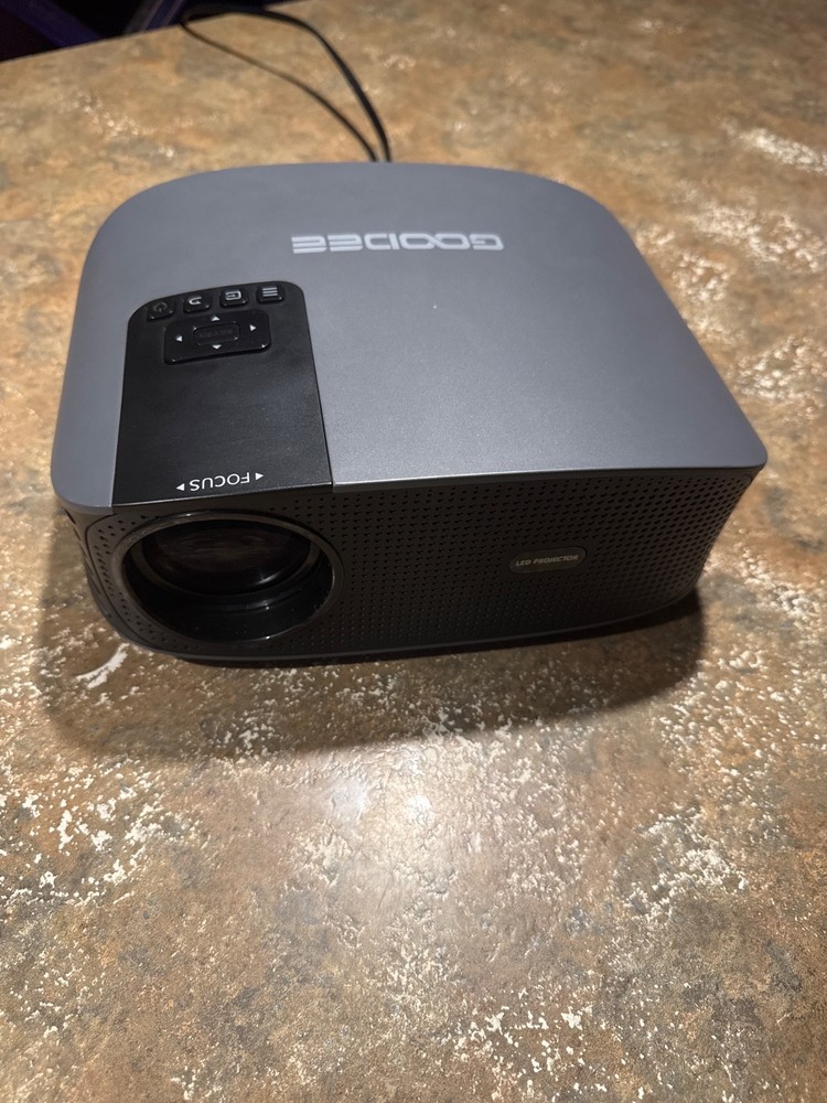 GooDee 1080P Projector YG600 Plus