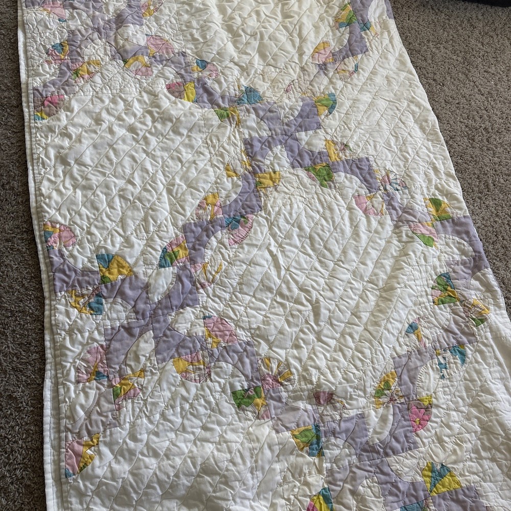 Handmade Patchwork Quilt Lightweight Approximately 82 X 72