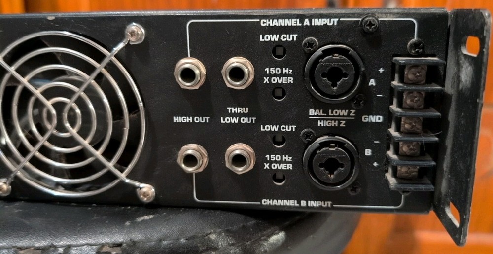 Crest Performance CPX 1500 Power Amplifier works great!