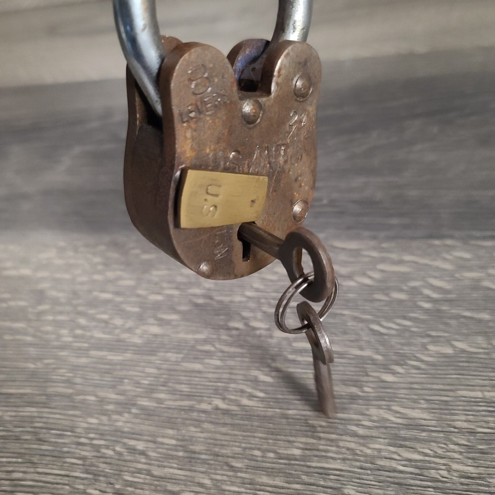 Vintage US Mint Padlock Lock with Keys No 100 8 Levers