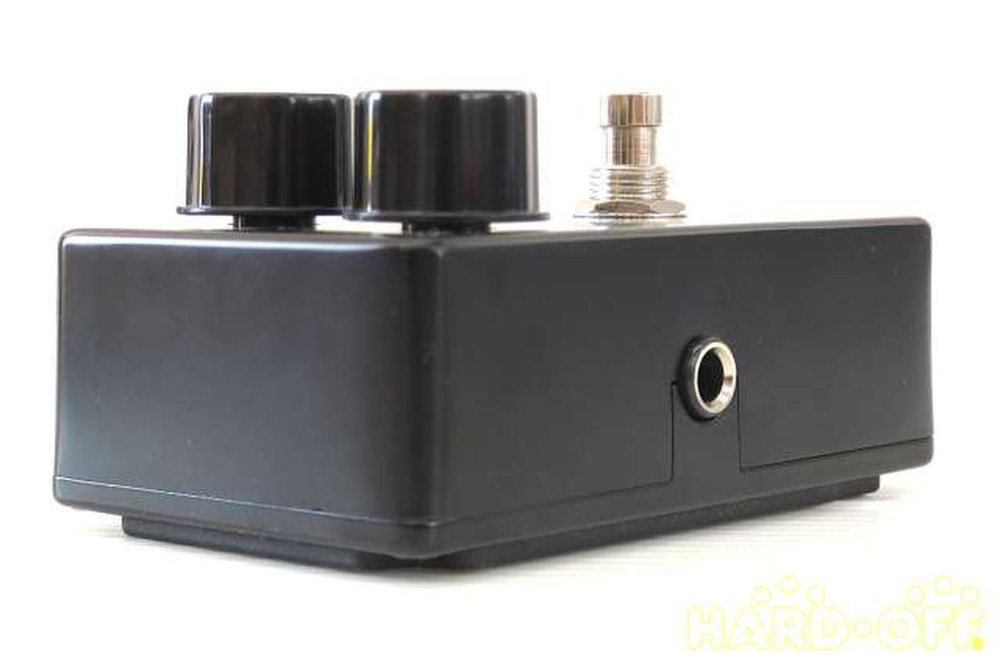 BEHRINGER Model DC9
