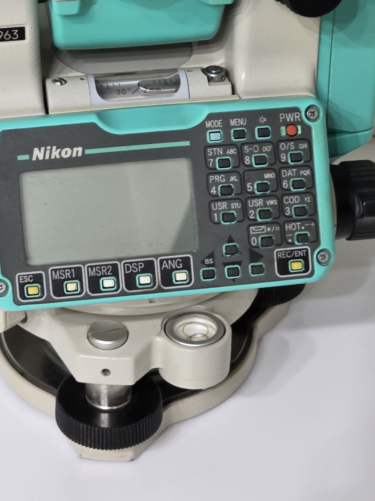 NIKON NPL-352 UNTESTED
