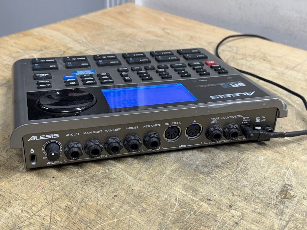 Alesis SR-18 Drum Machine