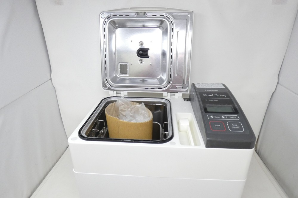 Panasonic Automatic Bread Maker SD-BT55P Bakery Machine Yeast Dispenser OPEN BOX
