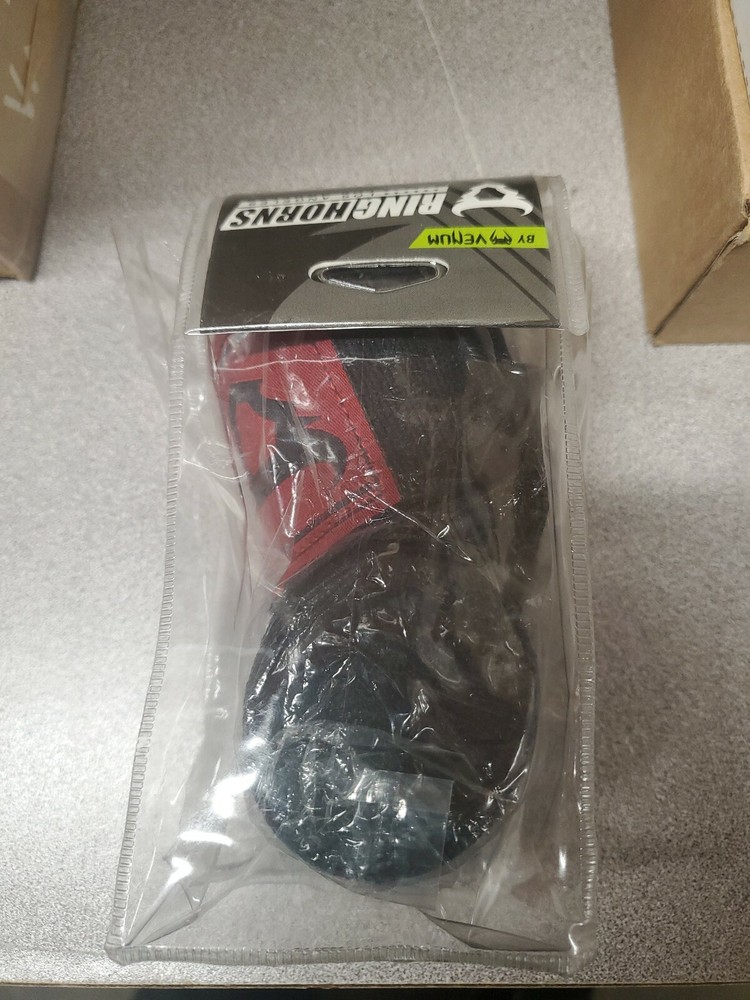 Ringhorns Charger Handwraps 2.5 package damaged