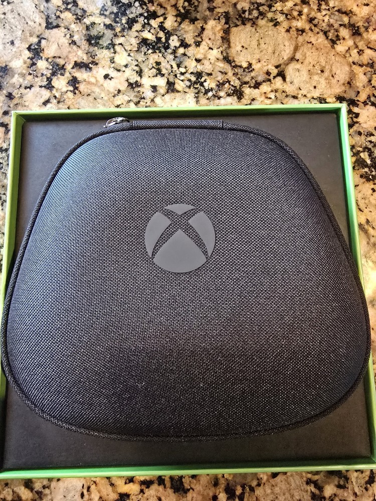 Open-Box Excellent: Microsoft - Elite Series 2 Core Wireless Controller for X...