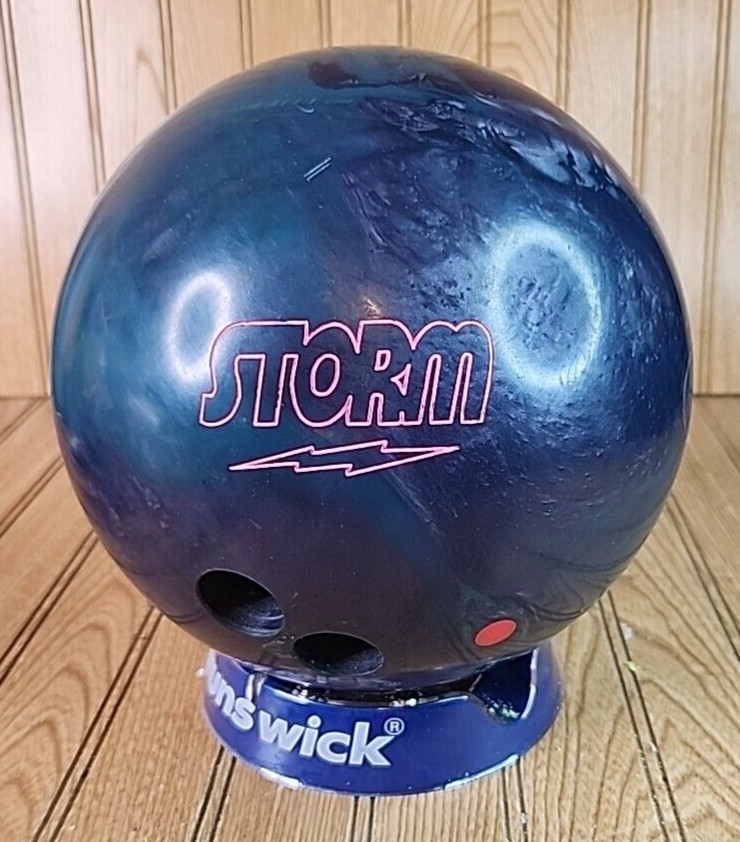 STORM ALL ROAD BOWLING BALL 15 POUNDS - iT THUMB
