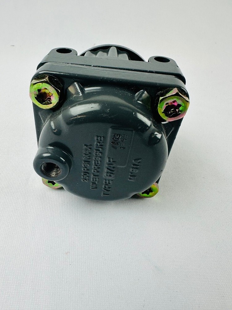 Fisher Controls 67AF Pressure Regulator