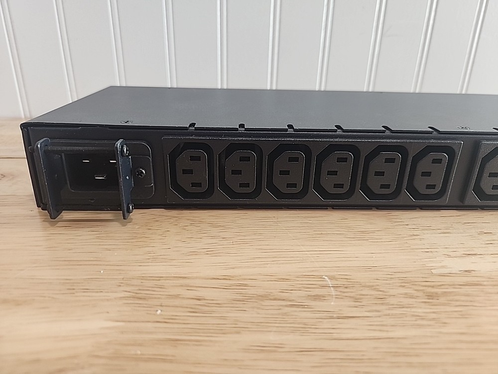 Server Technology C-12H2-C20M Sentry Metered Cabinet Distribution Unit 12 Outlet