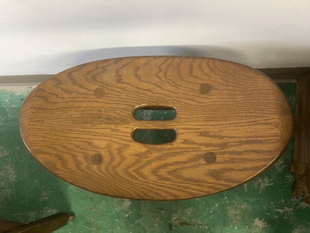 Amish Saddle Solid Oak Stool Very Clean Condition 19.5 in tall