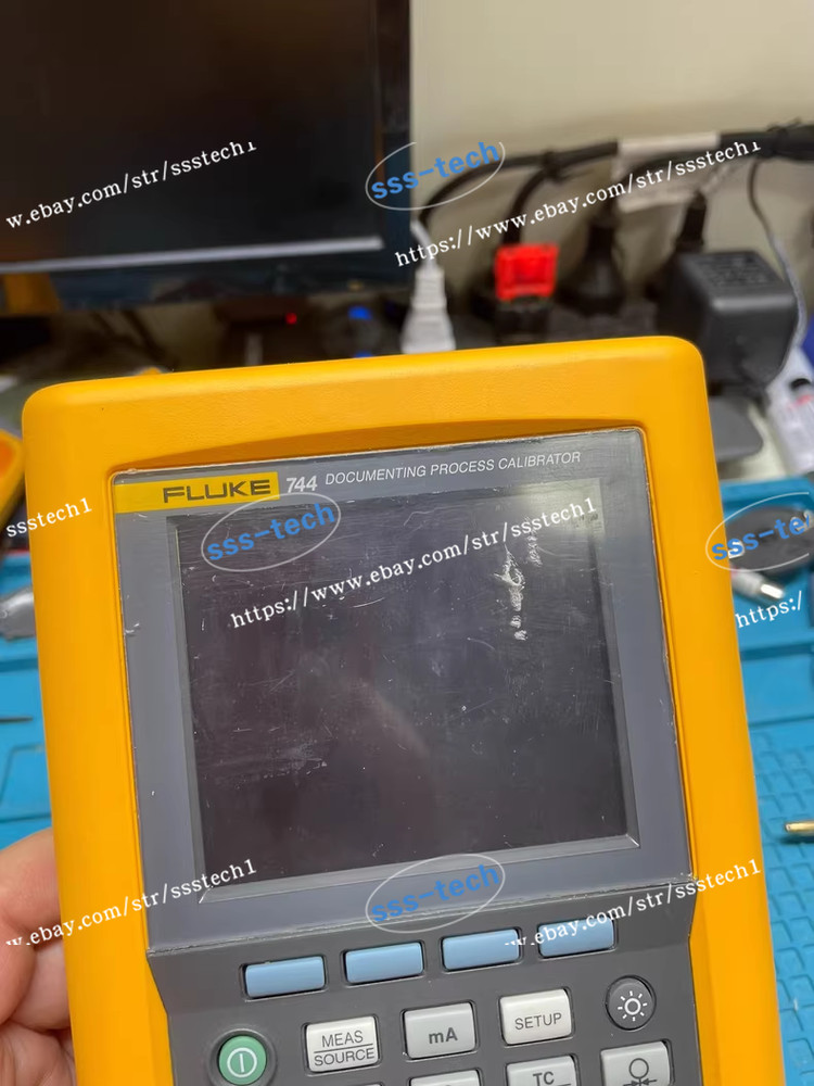 Fluke 744 Record multi-function process calibrator/used /UPS#XX