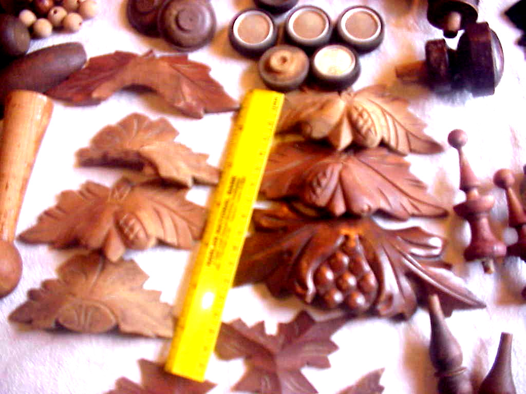 LOT OF 60+ ANTIQUE WOOD DOOR STOPS FINIAL TURNED ARCHECTURE ACCENTS HOME DECOR