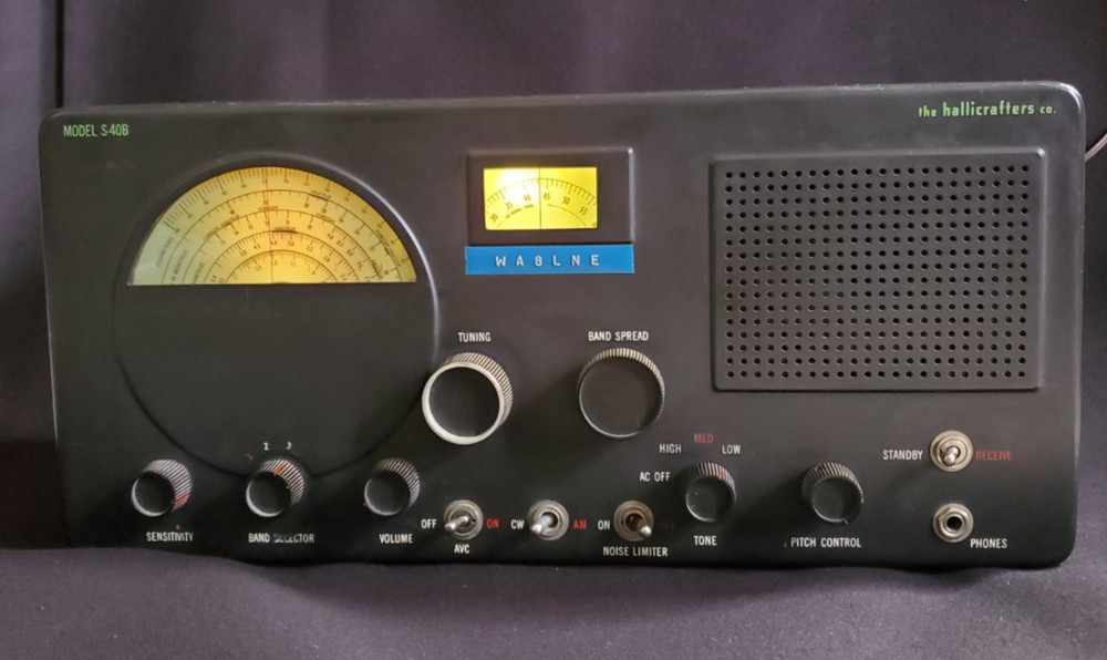Hallicrafters Mod S-40B Vintage Shortwave Receiver Turns On *Untested*