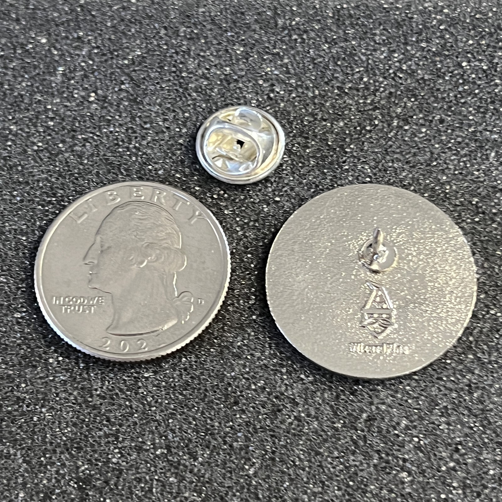 Amend Together Change Challenge Cultivate Silver Tone Pin Pinback #45581