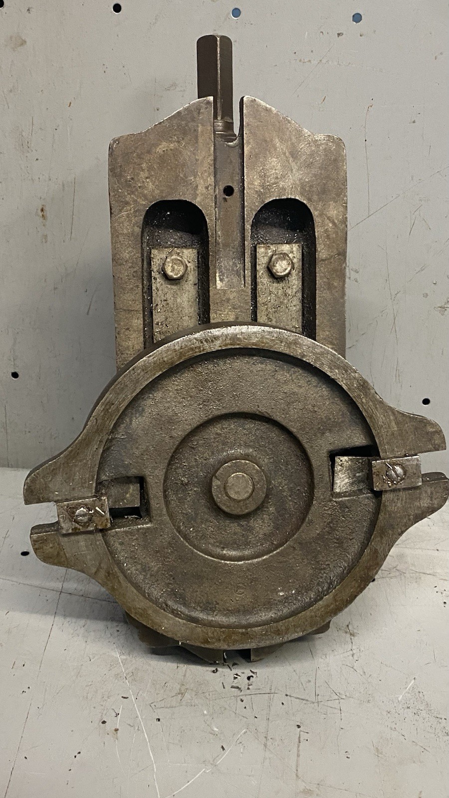 L W CHUCK Milling Machine Vise W/ Swivel Base