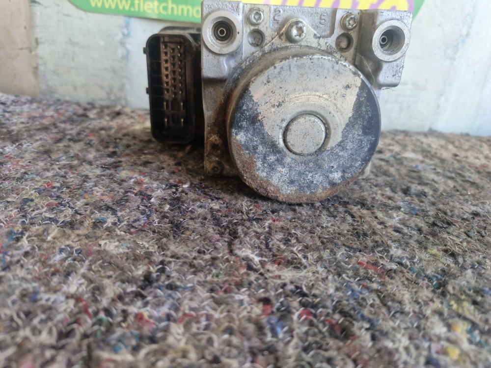 2012 HONDA CBR250R MC41 ABS PUMP