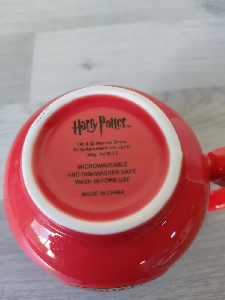 Harry Potter Gryffindor Crest Ceramic Mug Red Warner Bros