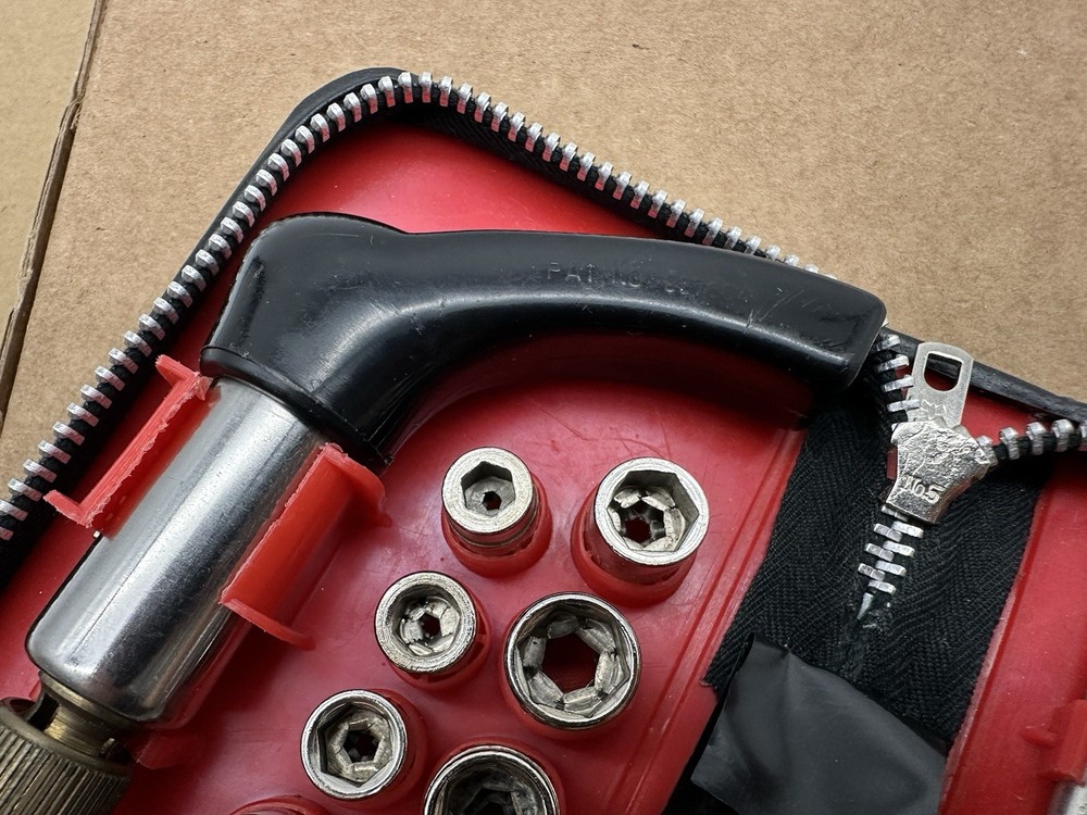 Vintage PC World Tool Kit - Computer Nut Driver Screwdriver Socket Set