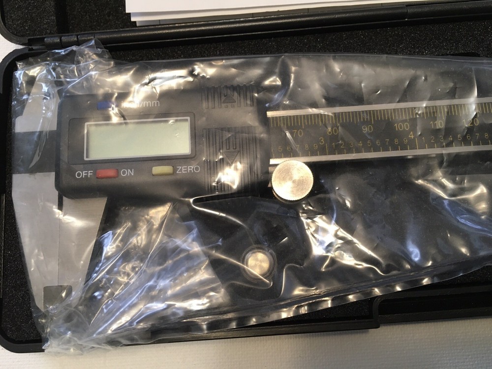 ELECTRONIC DIGITAL CALIPER  0-150mm ~IN CASE & INSTRUCTIONS