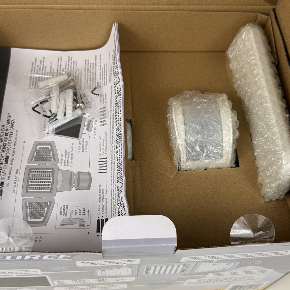 Sunforce Solar Panel Triple Head Motion Activated Security Light 1500 lumens NEW