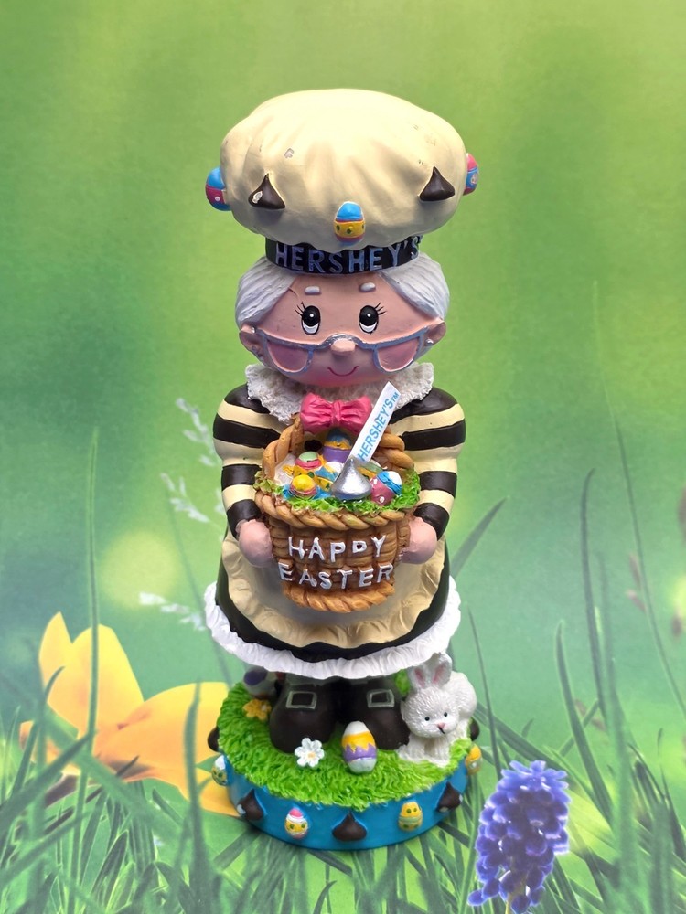 Hershey's Figurine Happy Easter 2001  EASTER BASKET FIGURE