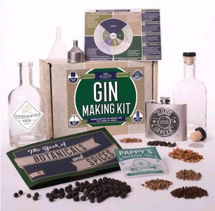 DIY Real Gin Making Kit with 6 Botanicals - Standard