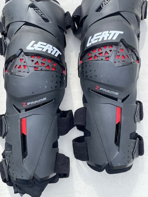 Leatt Z-Frame Knee Braces - Large