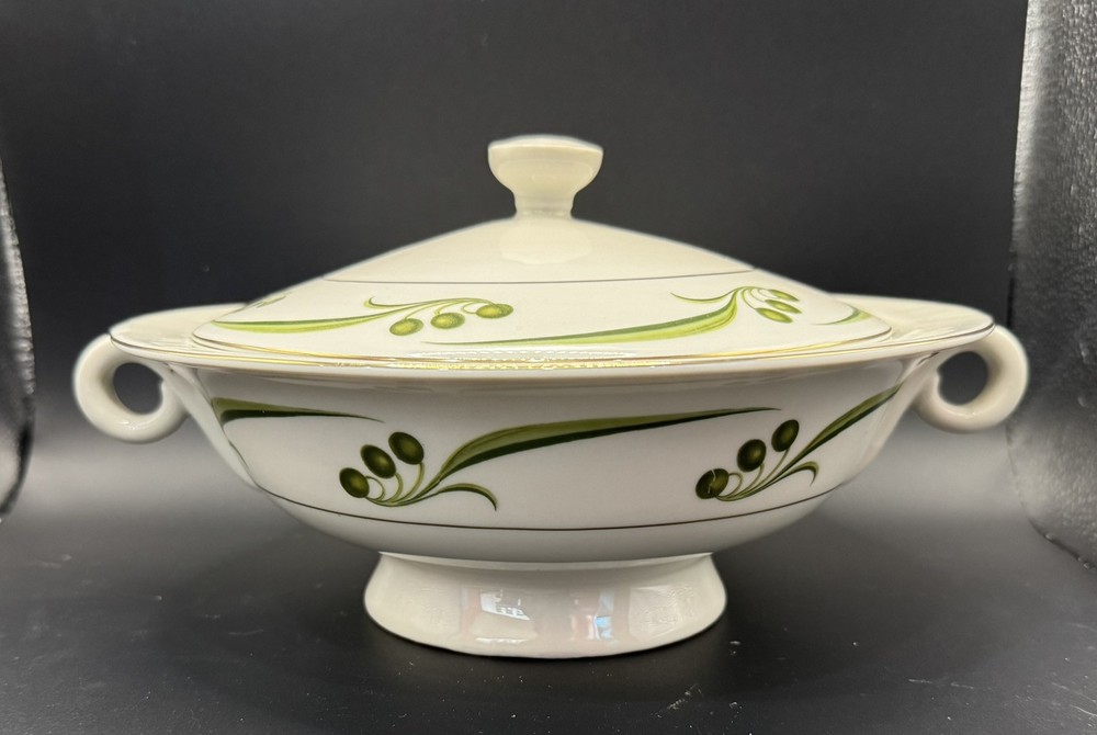 Haviland Bel Air Covered Vegetable