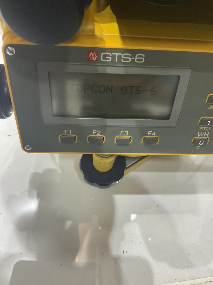 TOPCON GTS-6 ELECTRONIC TOTAL STATION