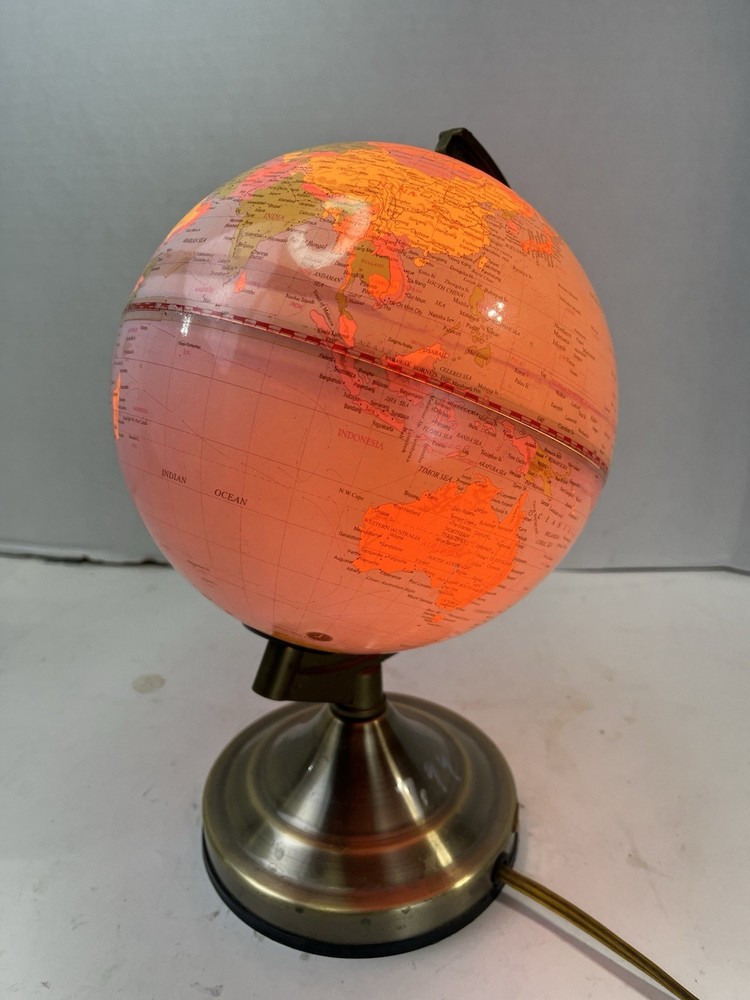 Illuminated World Globe with Stand, Built in LED OO