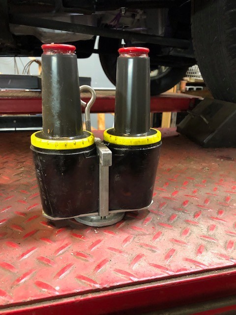 Elastimold 164FT 15kV 200A Feed-Thru Loadbreak Connector | Ships Same Day