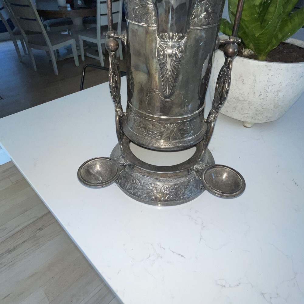 MERIDEN BRITANNIA SILVER-PLATED COLD WATER SERVING PITCHER