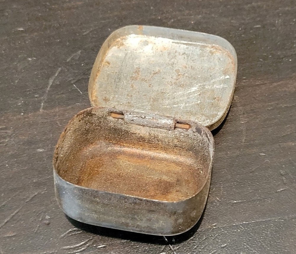 Gramophone phonograph needle Tin Columbia Loud Empty Scratching